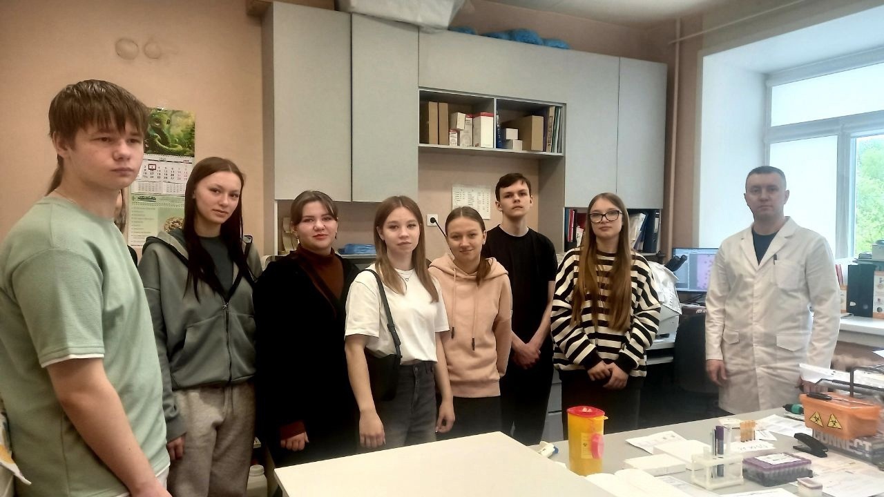 Ноовдвинские школьники посетили клинико-диагностическую лабораторию первого уровня Новодвинской ЦГБ.