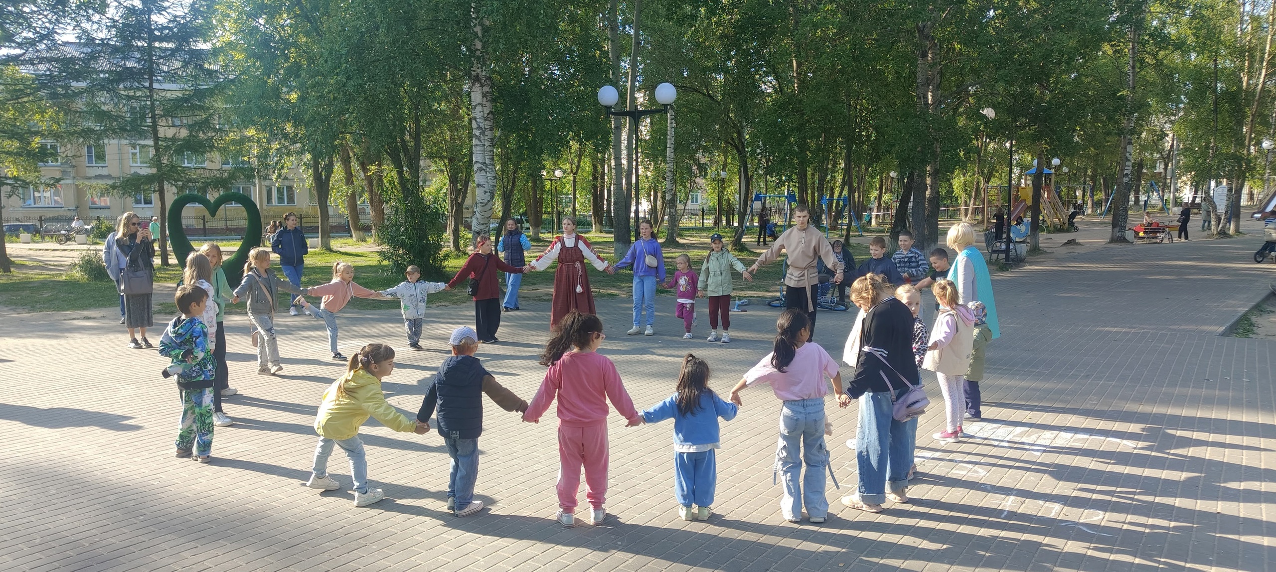 Новодвинцы окунулись в мир русских традиций.