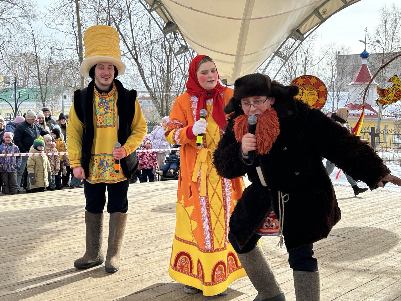 Народными гуляниями завершилась масленичная неделя в Новодвинске.