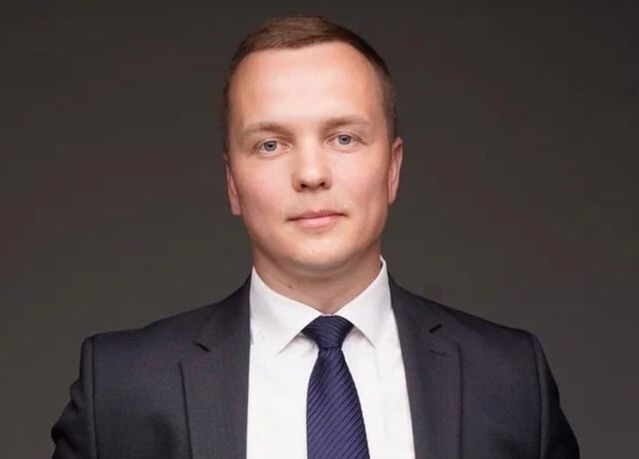 Глава города Александр Чечулин поздравил новодвинцев с Днём семьи, любви и верности. Глава города Александр Чечулин поздравил новодвинцев с Днём семьи, любви и верности.
