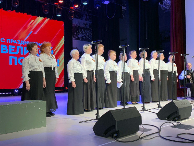 В День Победы в Новодвинске прошли различные концертные программы.